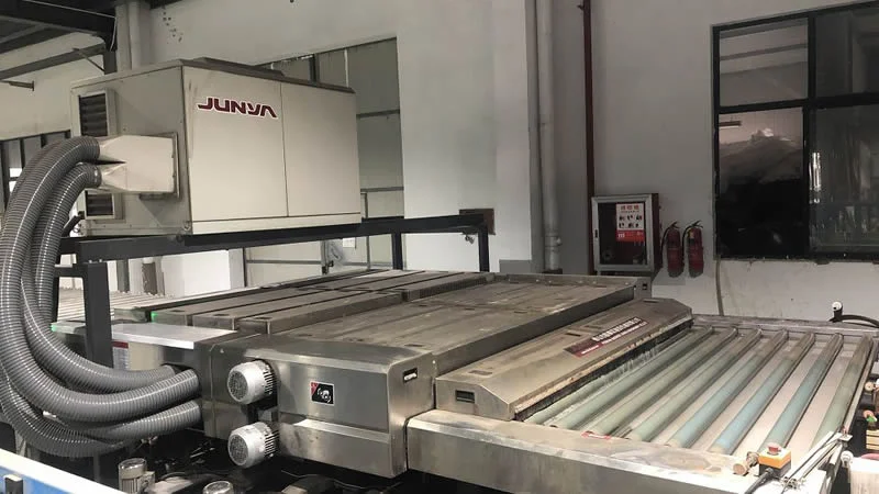 LED Bathroom Mirror Production Process Cleaning