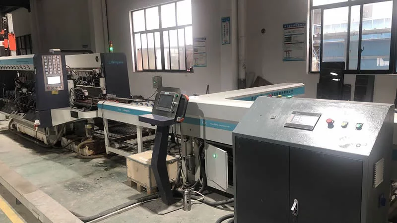 LED Bathroom Mirror Production Process Edge Grinding